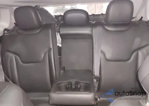 2022 Jeep Compass Limited 4X4 from USA, damaged, VIN 3C4NJDCB3NT161251